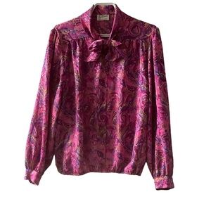 D’ALLAIRD’S VINTAGE MULTI COLOUR LONG SLEEVE BLOUSE/ TIE UP BOW, SIZE M/L